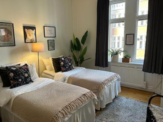 Stockholm Loft Haven 3 Beds In A 1- Bedroom Gem - 917 מראה חיצוני תמונה